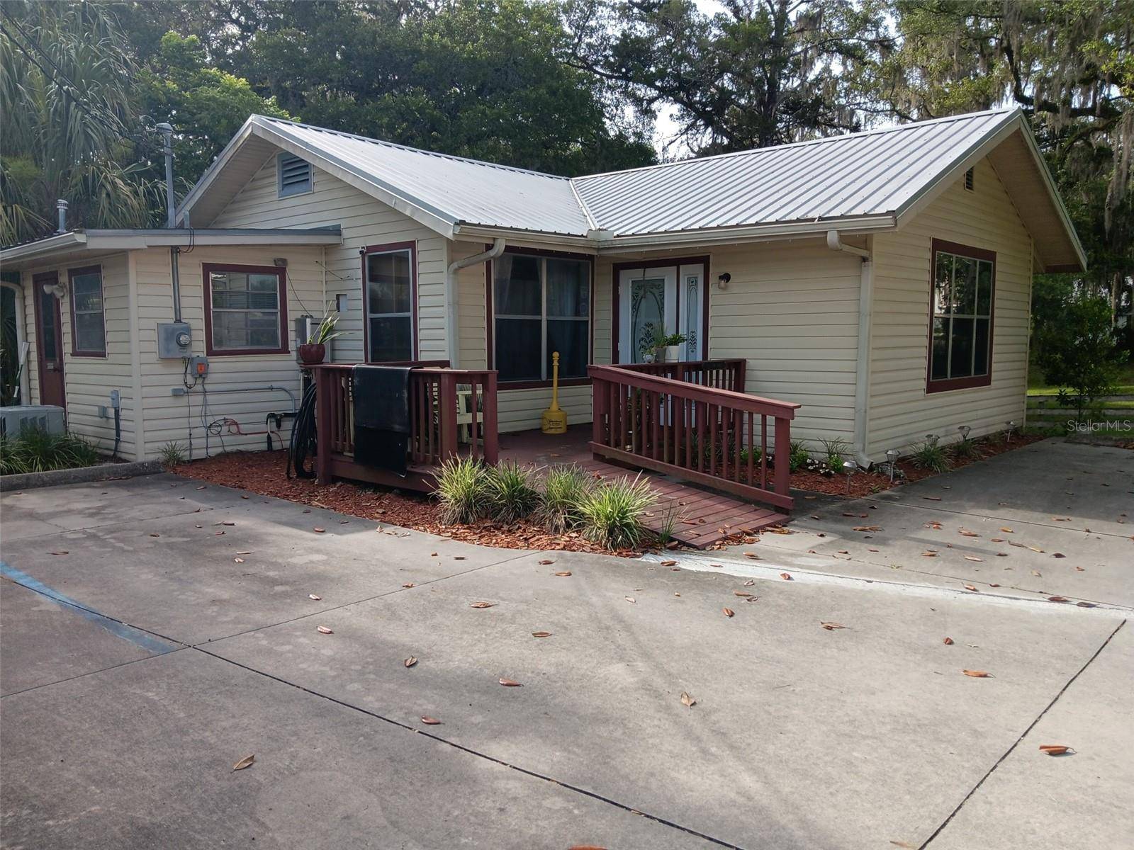 Williston, FL 32696,15 SE 5TH ST
