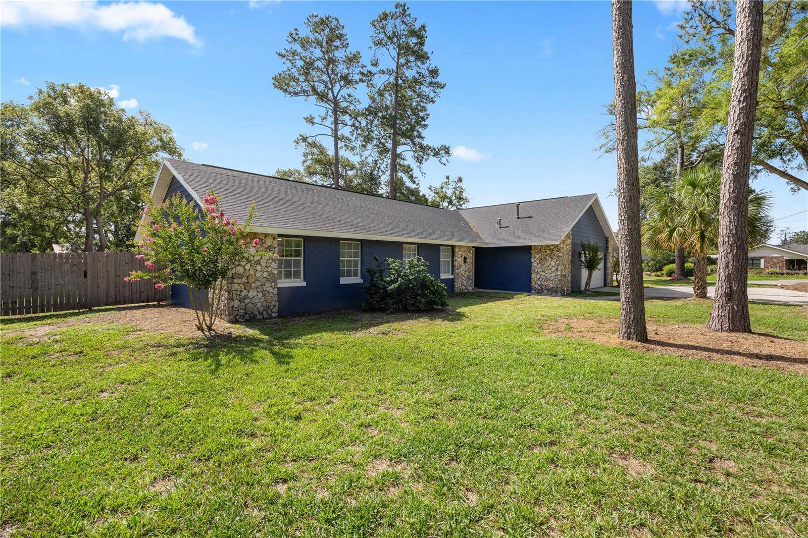Ocala, FL 34471,327 SE 50TH AVE