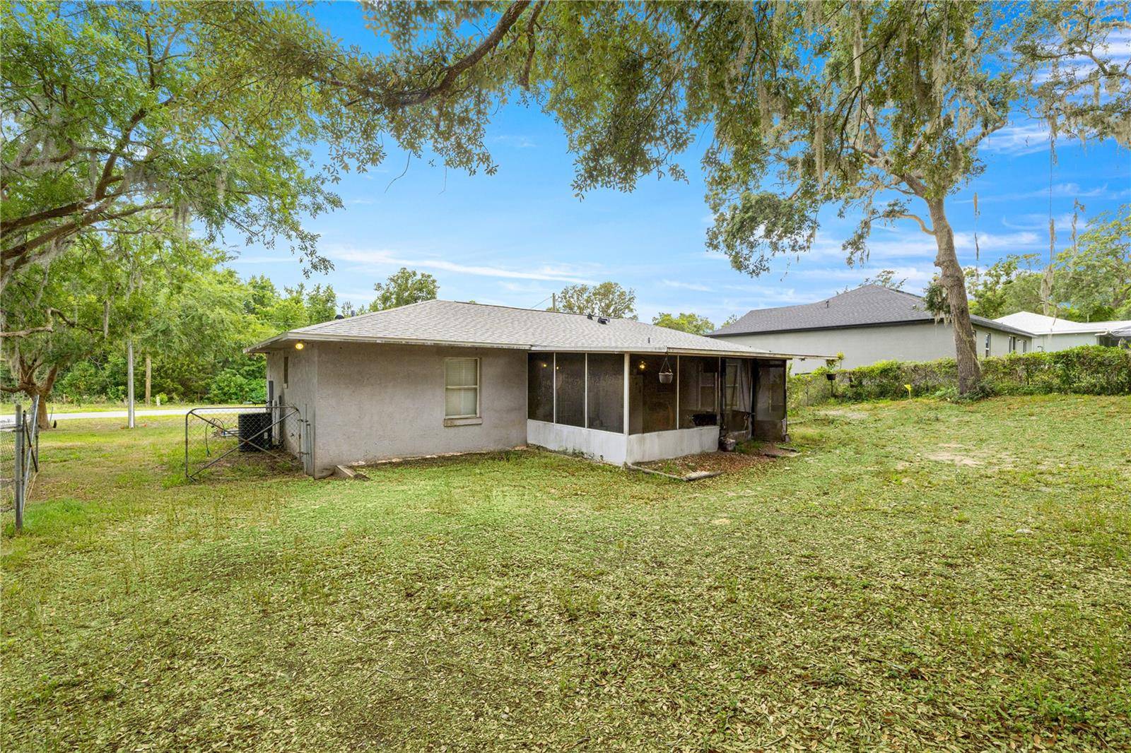Ocala, FL 34480,329 LARCH RD