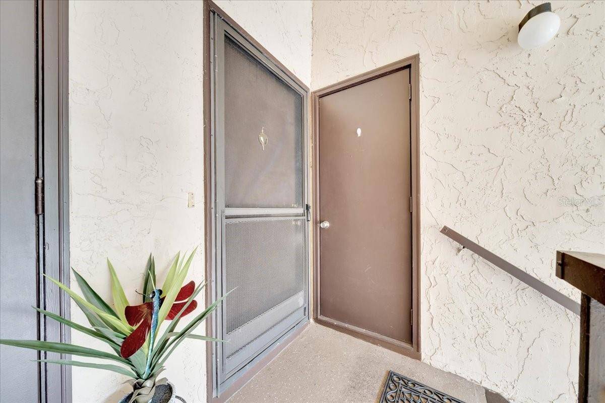 Ocala, FL 34472,683 MIDWAY DR #B