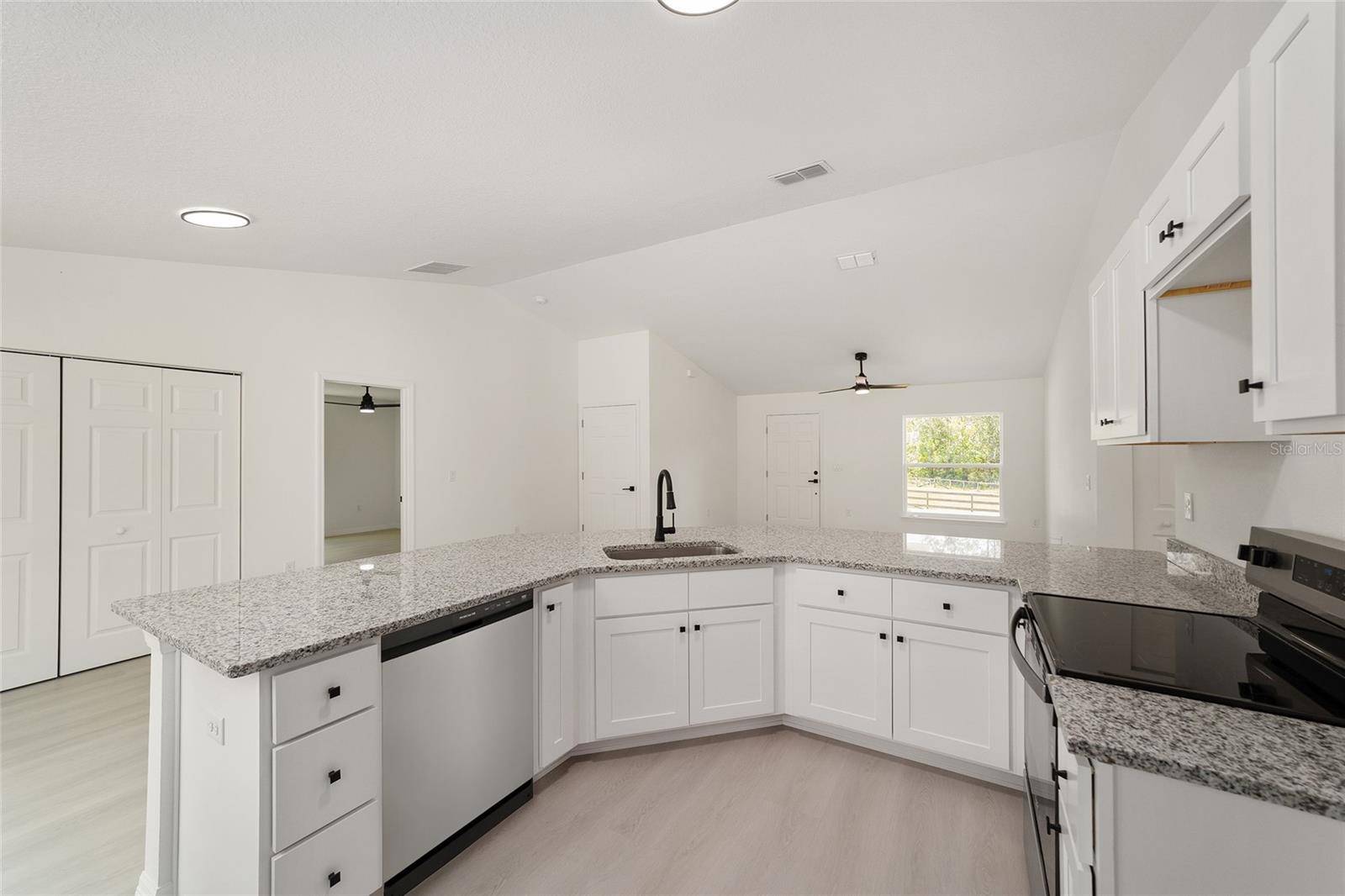 Dunnellon, FL 34431,681 SW FIG TREE LN
