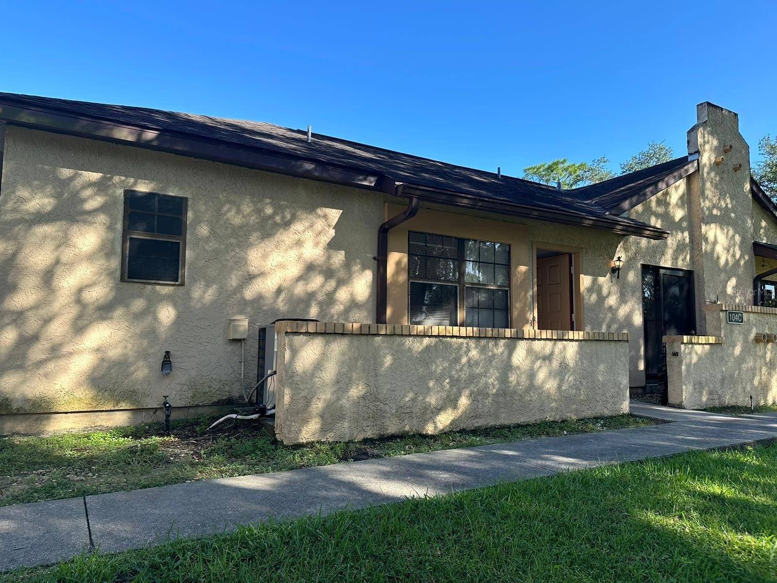Ocala, FL 34472,60 PINE TRAK #104C
