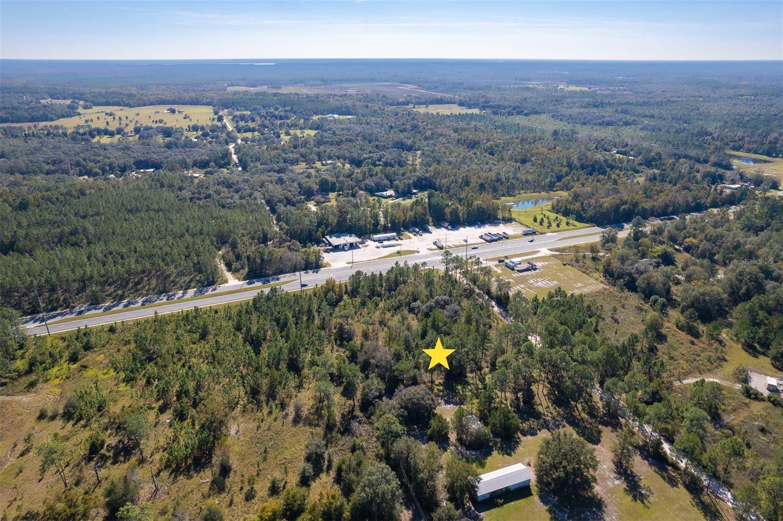 Interlachen, FL 32148,108 WILLIS RD