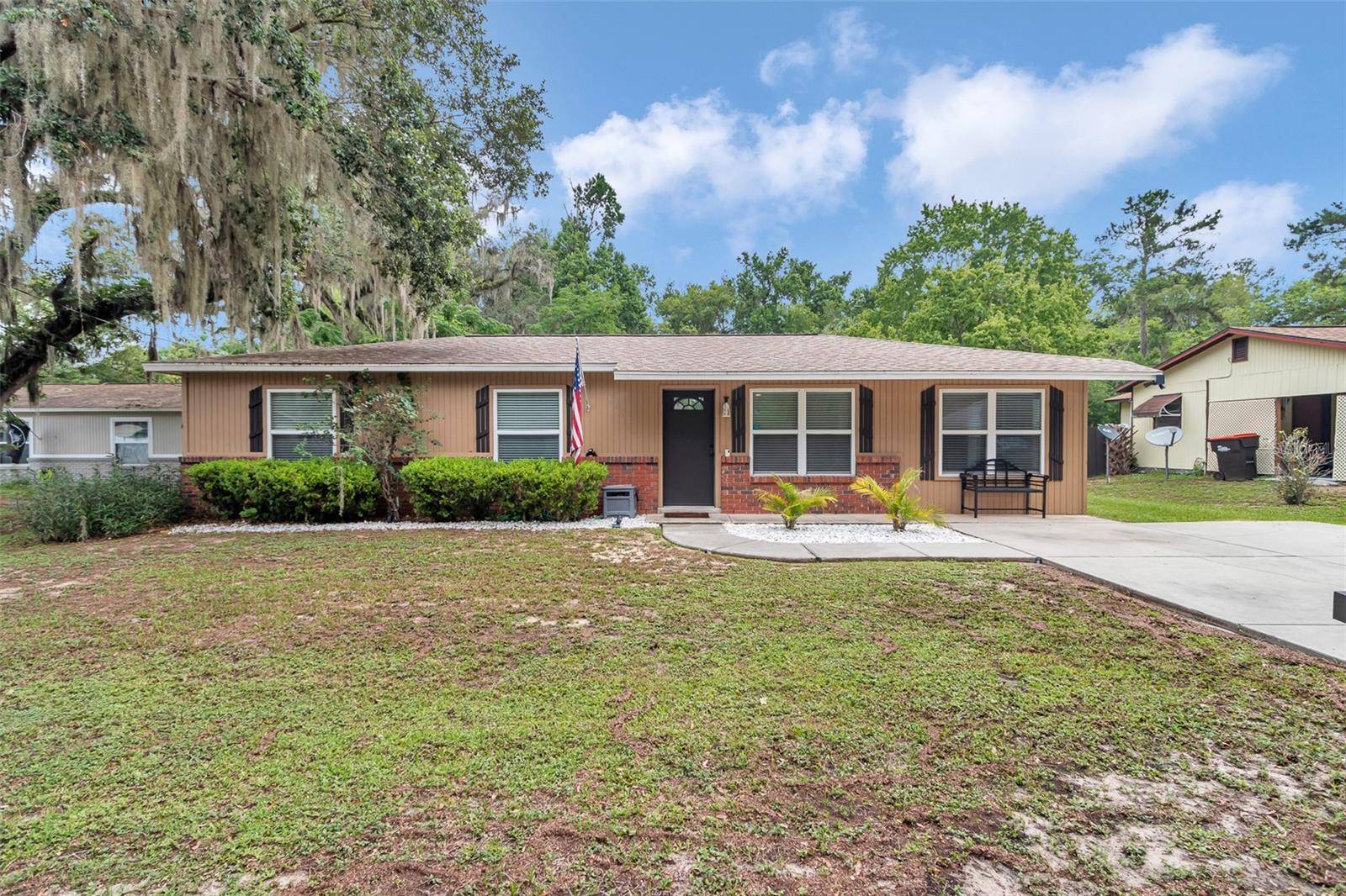 Belleview, FL 34420,5221 SE 113TH ST