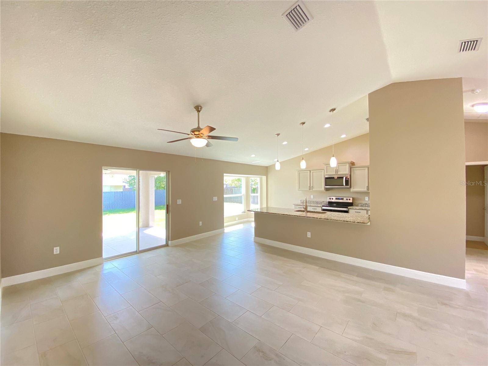 Belleview, FL 34420,10121 SE 67TH TER