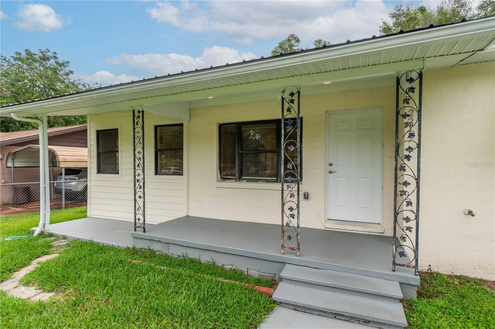 Ocala, FL 34470,2215 NE 16TH CT