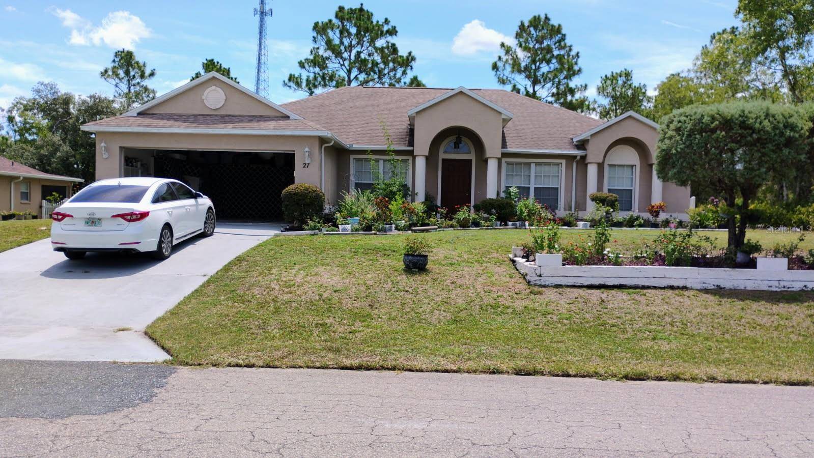 Homosassa, FL 34446,27 VINCA ST