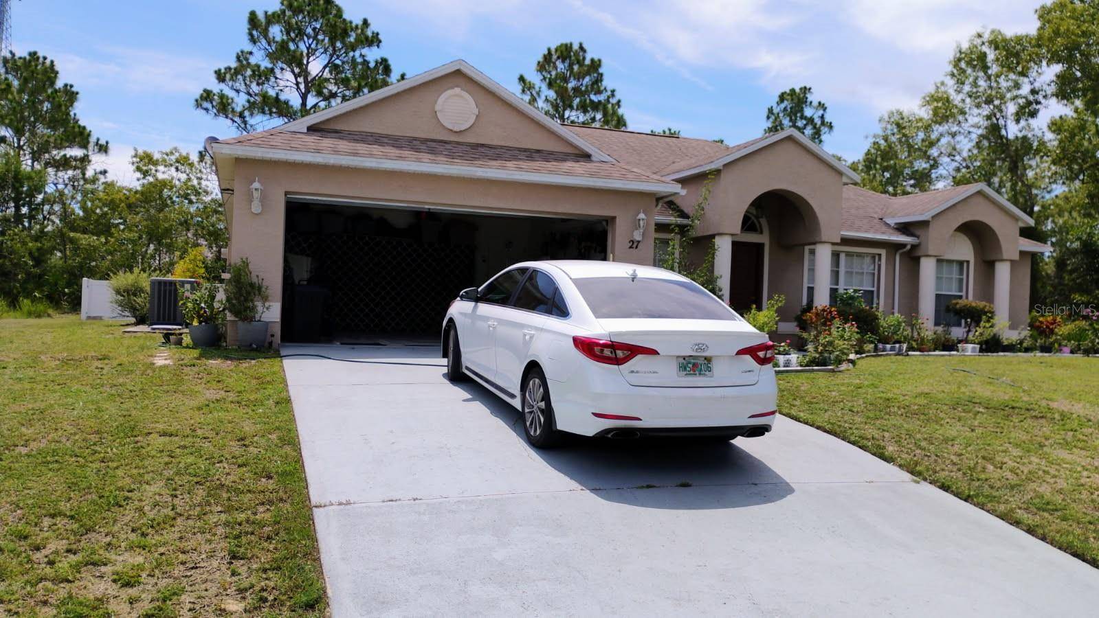 Homosassa, FL 34446,27 VINCA ST
