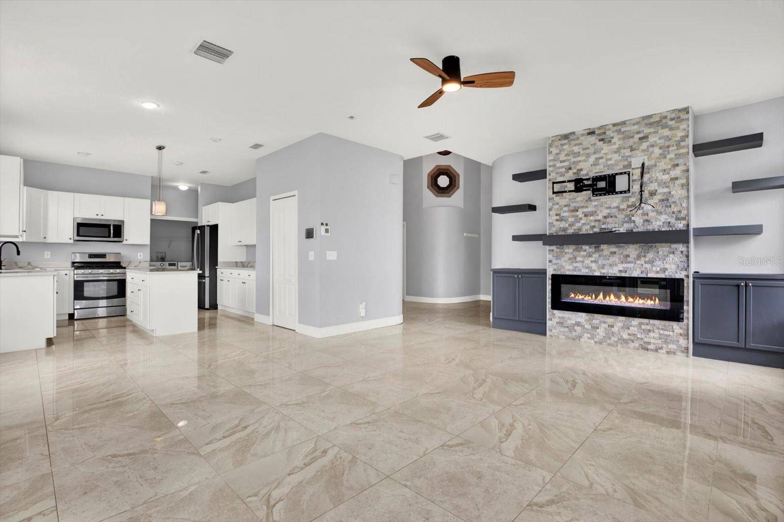 Oldsmar, FL 34677,544 LAKE CYPRESS CIR