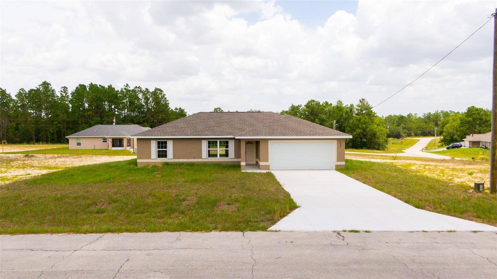 Ocala, FL 34472,21 LOCUST LOOP RADL