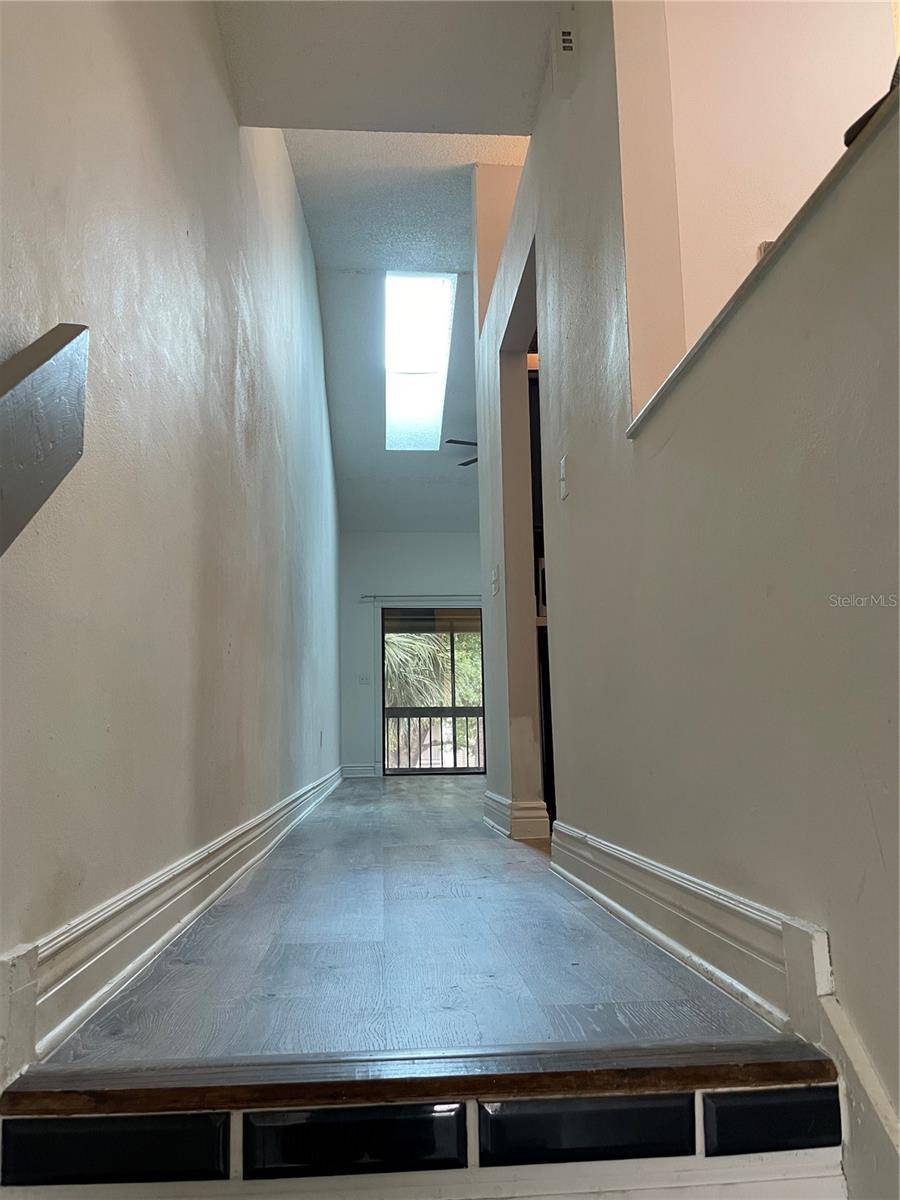 Orlando, FL 32822,3106 S SEMORAN BLVD #S