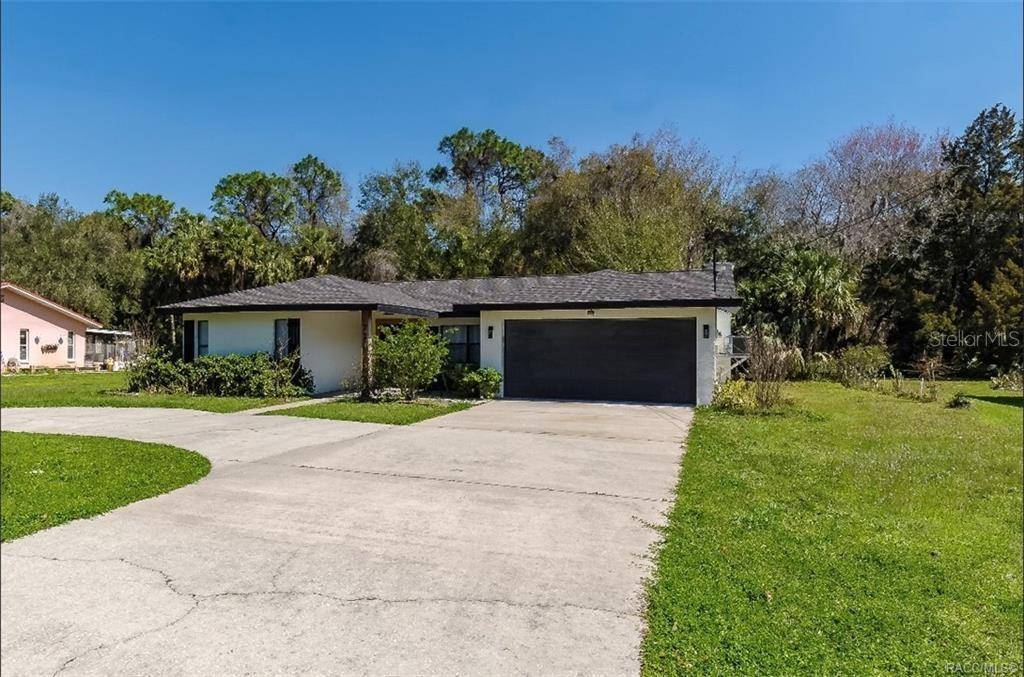 Crystal River, FL 34429,721 N COUNTRY CLUB DR