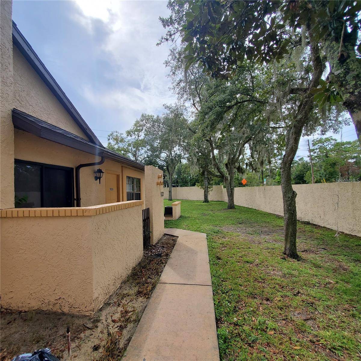 Ocala, FL 34472,603 WATER RD #102G