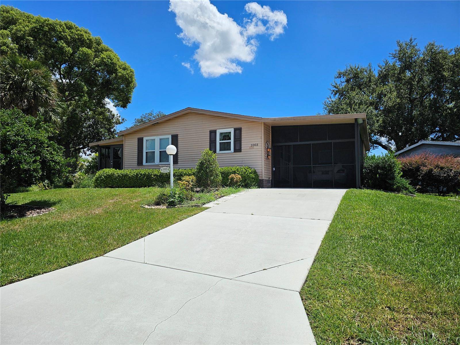 Lady Lake, FL 32159,1003 PARKER PL