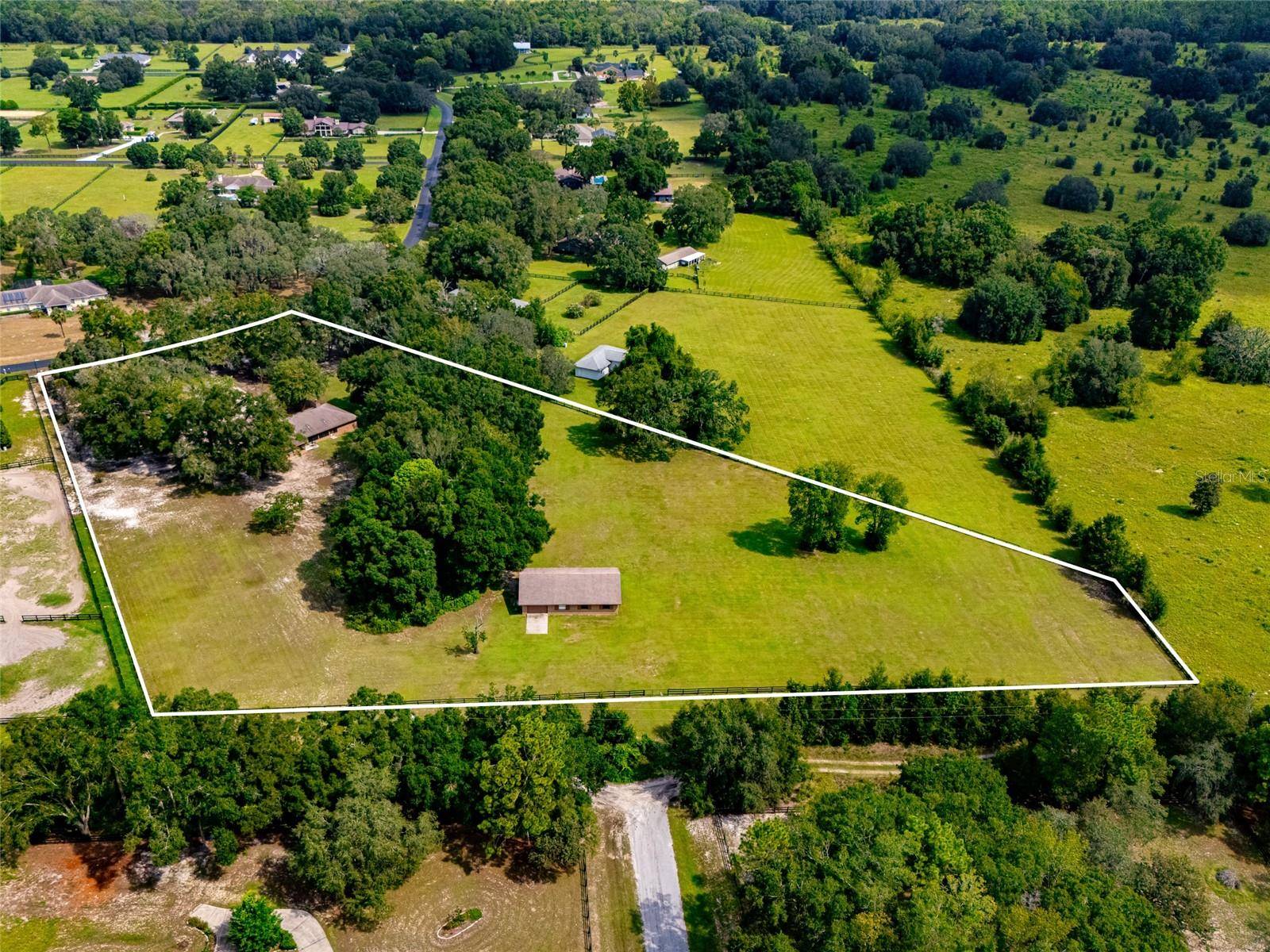 Ocala, FL 34476,9901 SW 67TH TER