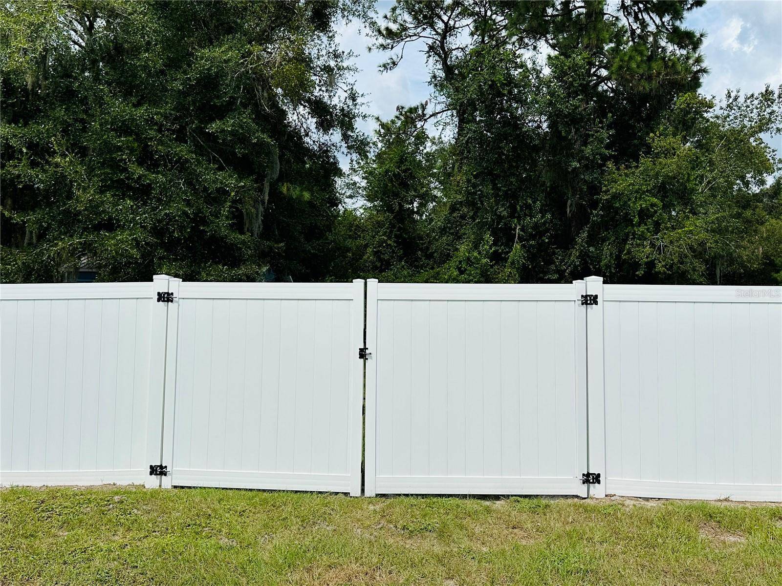 Ocala, FL 34473,7411 SW 128TH ST