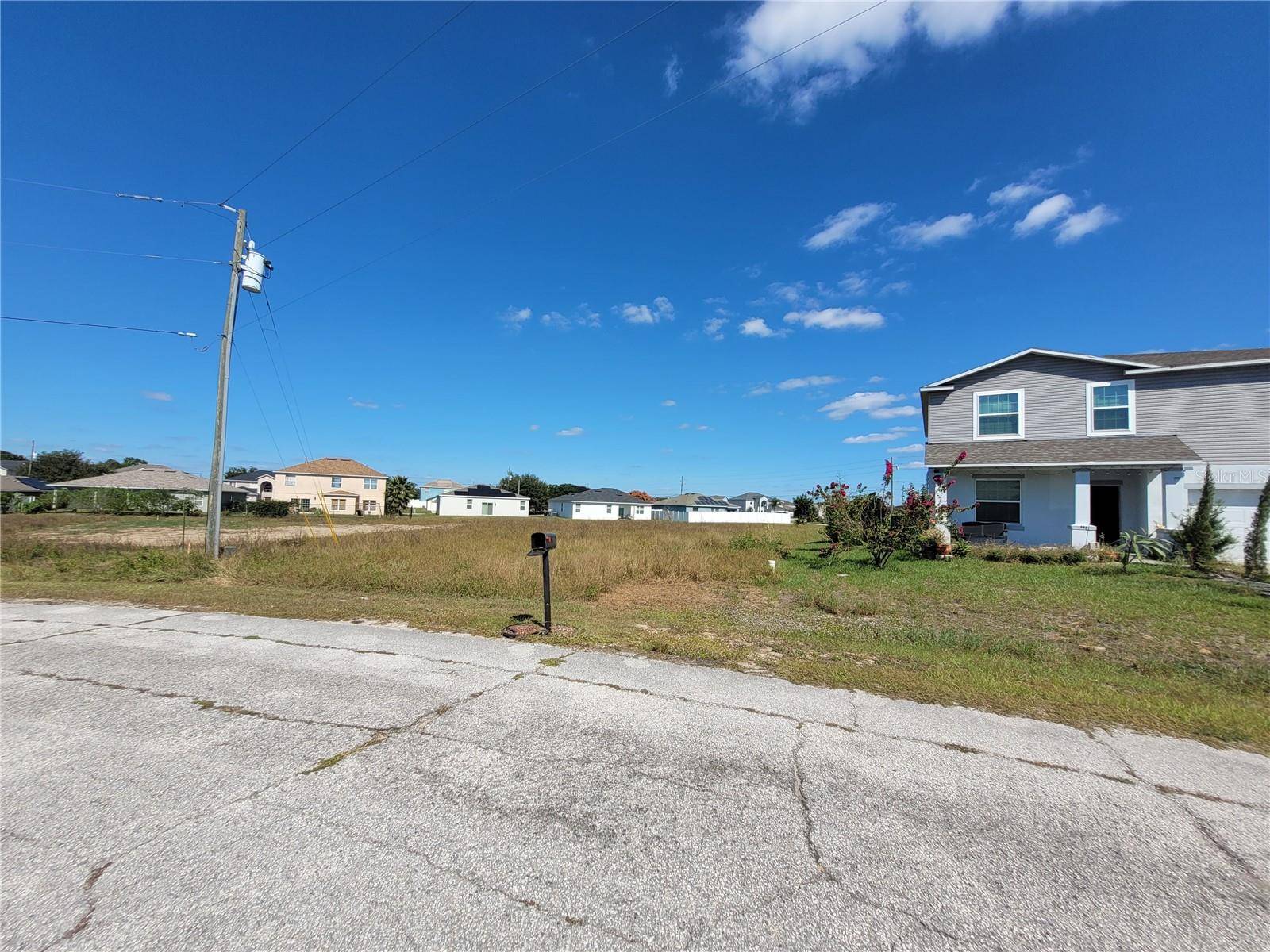 Kissimmee, FL 34759,2233 PECOS CT