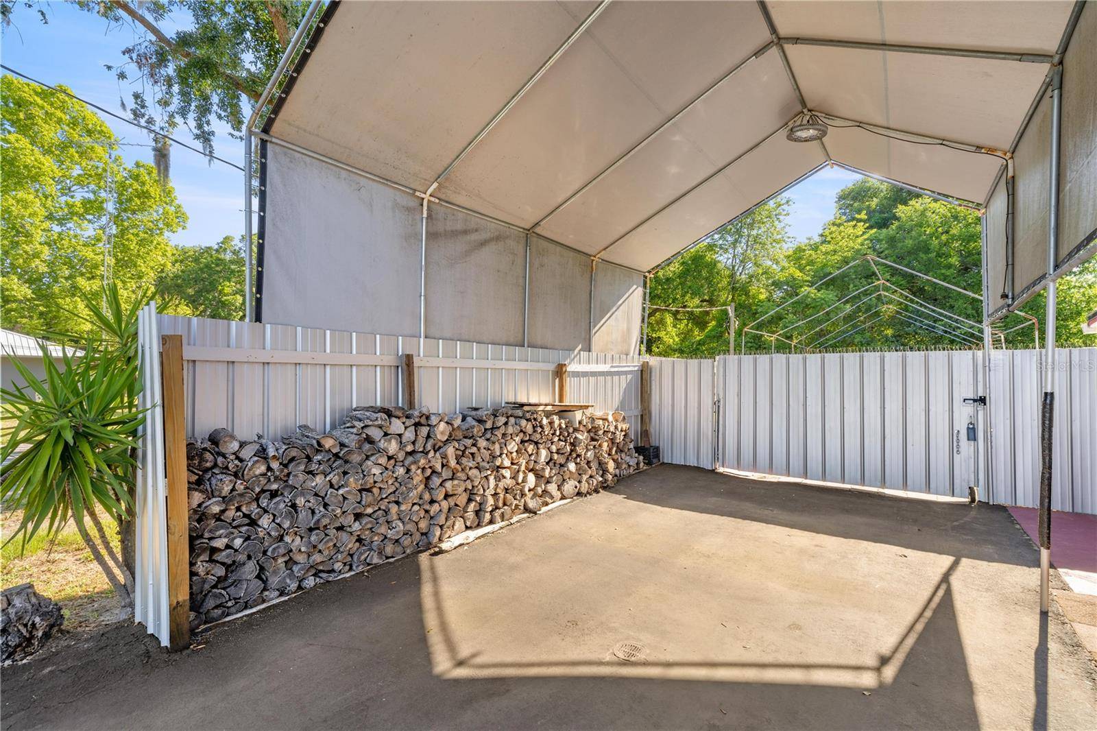 Ocklawaha, FL 32179,12351 SE HWY 464