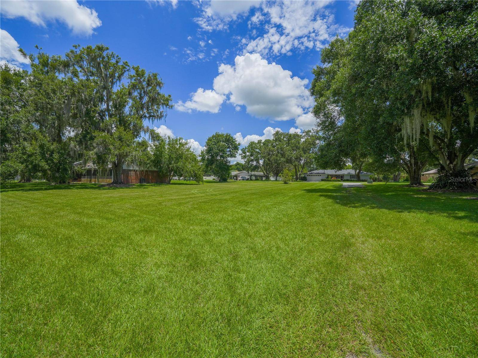 Auburndale, FL 33823,913 CRESTVIEW DR