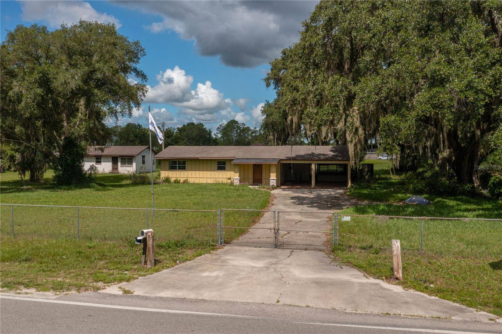 Lakeland, FL 33811,5105 LUNN RD