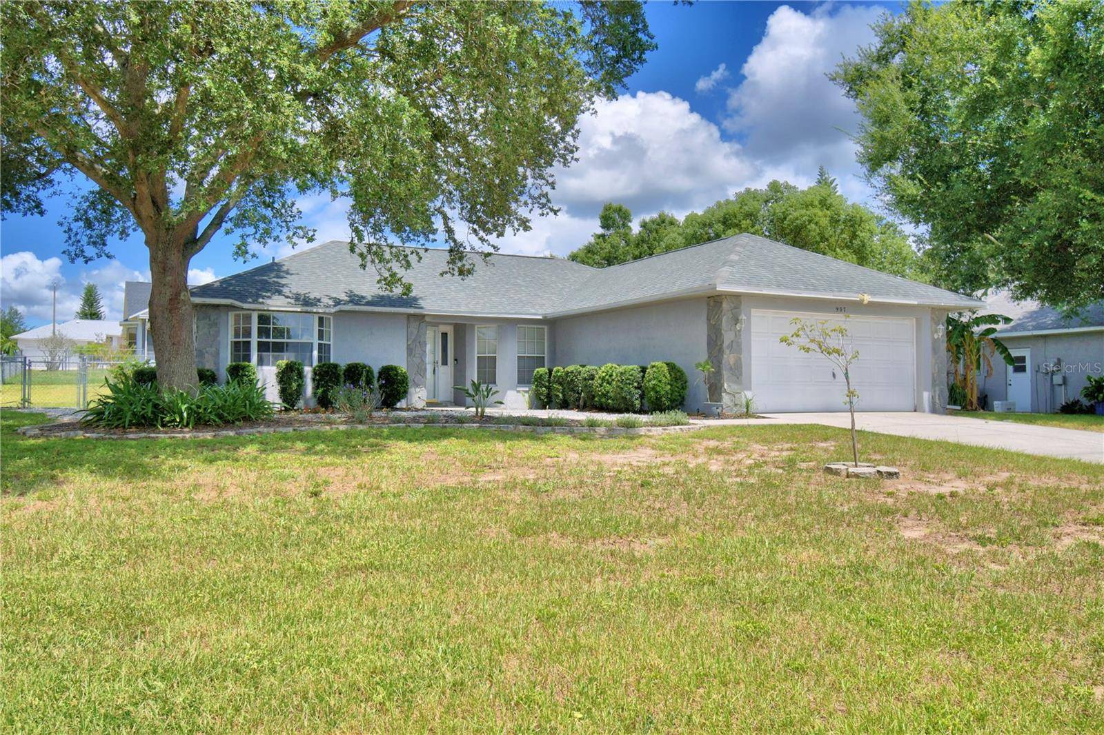 Lake Wales, FL 33853,907 OXFORD WAY