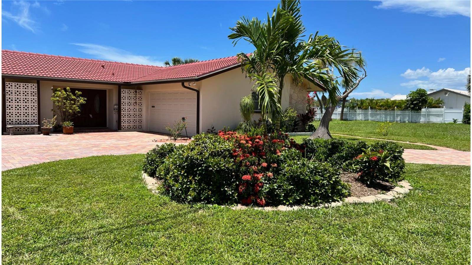 St Petersburg, FL 33707,1481 SEA GULL DR S