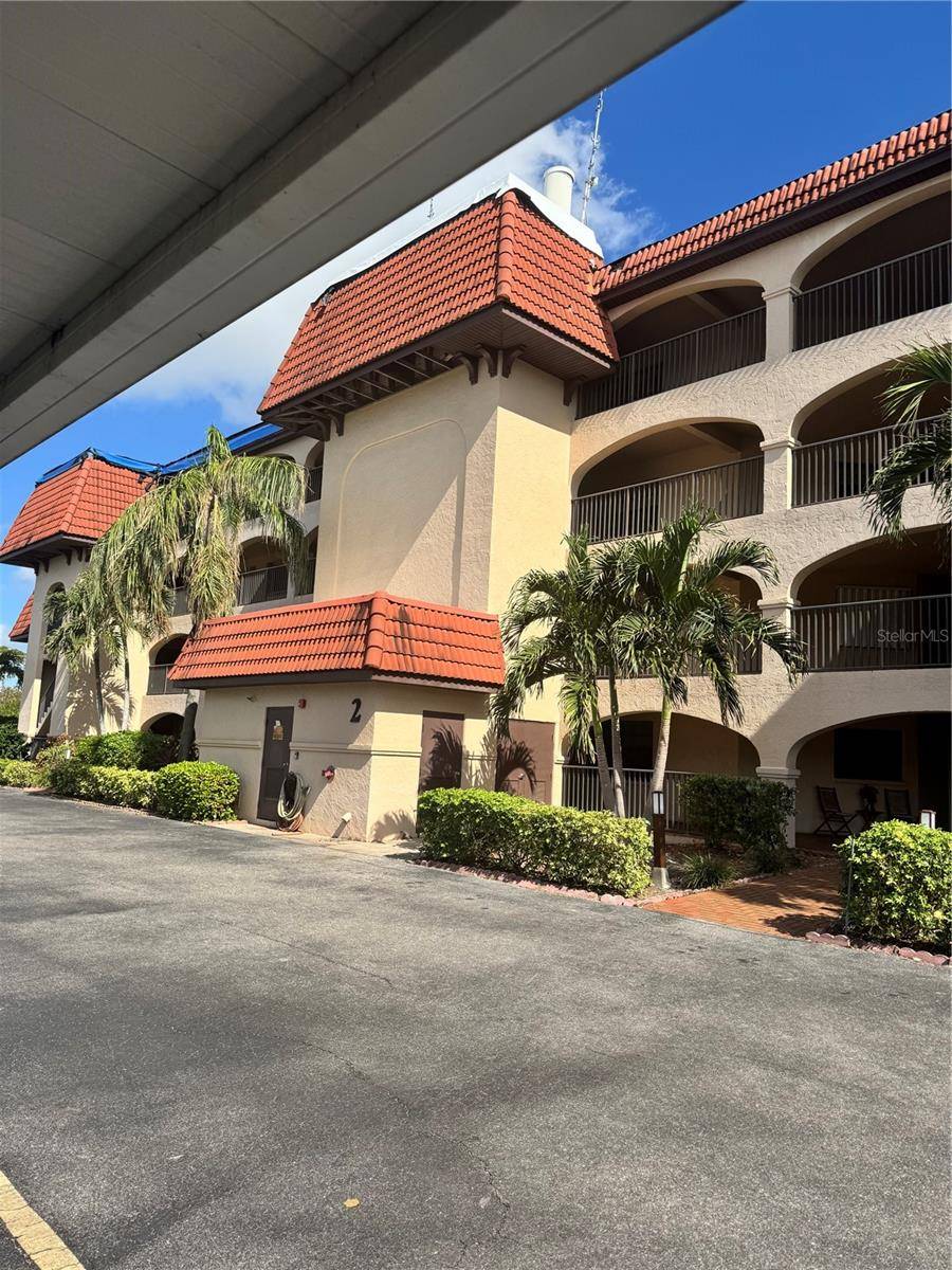 Punta Gorda, FL 33980,23465 HARBORVIEW RD #243