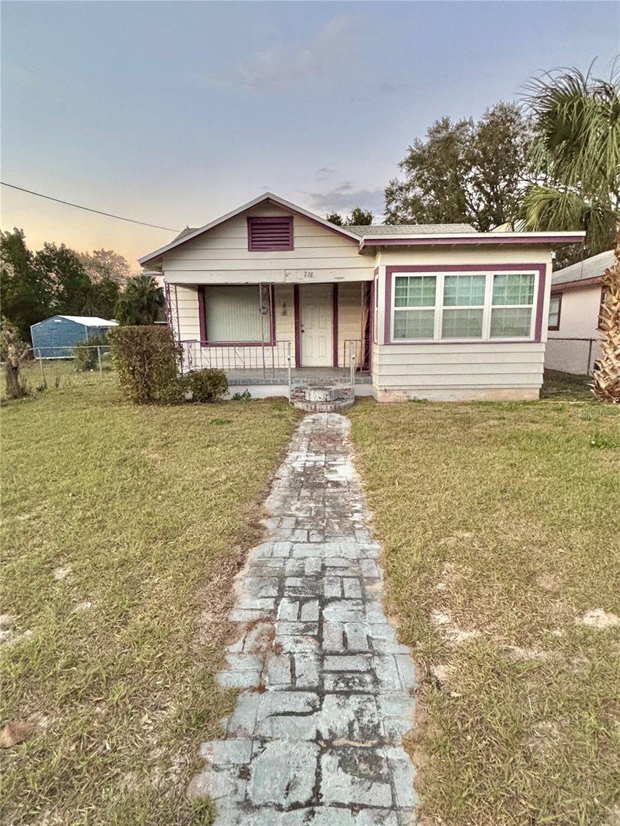 Lake Wales, FL 33853,216 DORSETT AVE