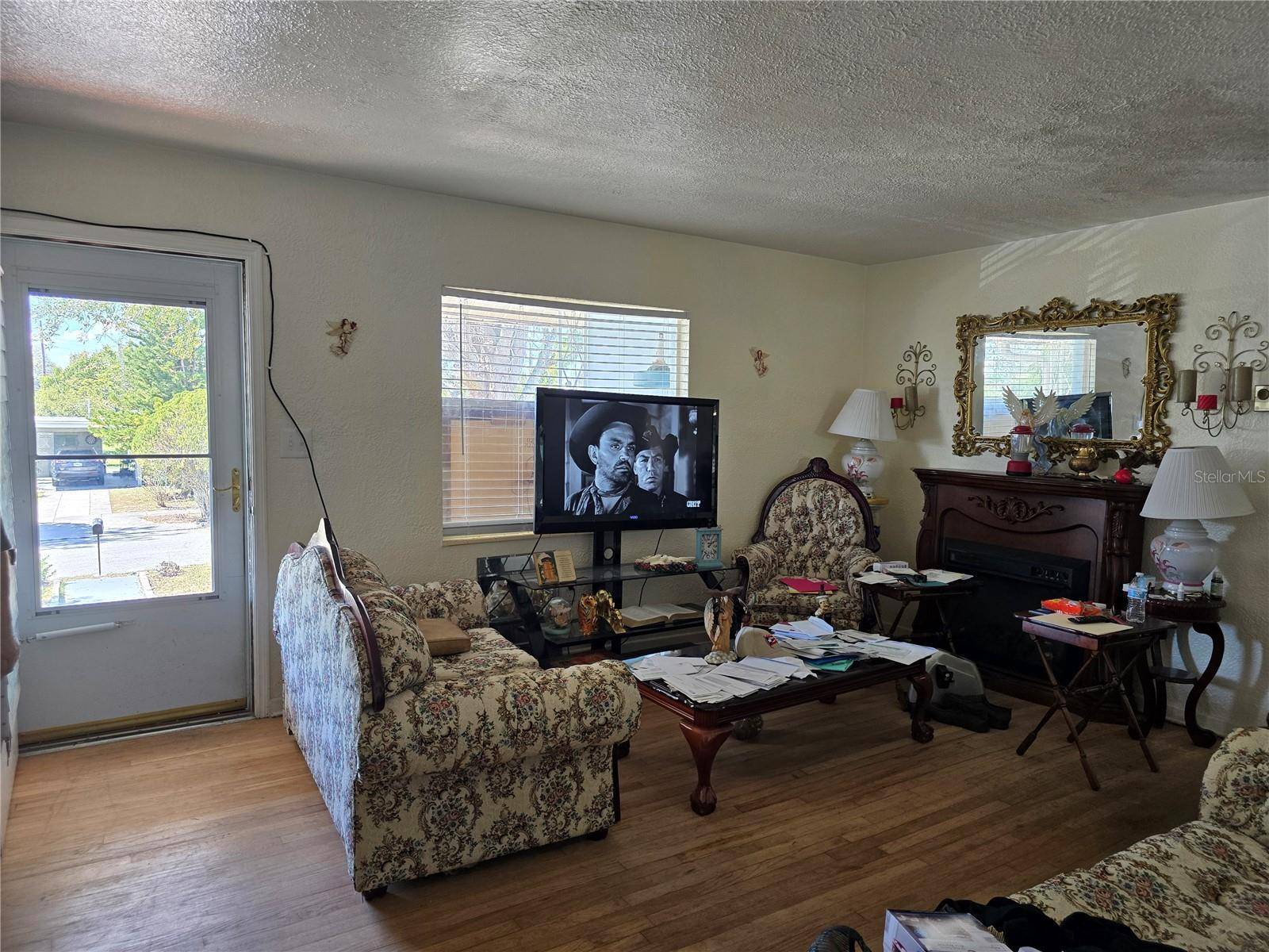 Lake Wales, FL 33853,915 EXMOOR WAY
