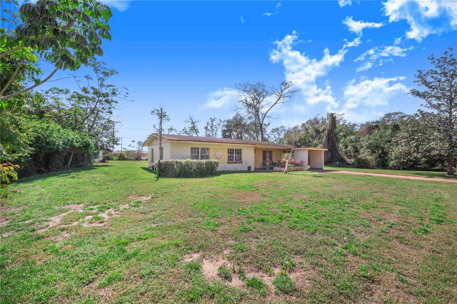 Haines City, FL 33844,352 W GRAHAM PARK DR