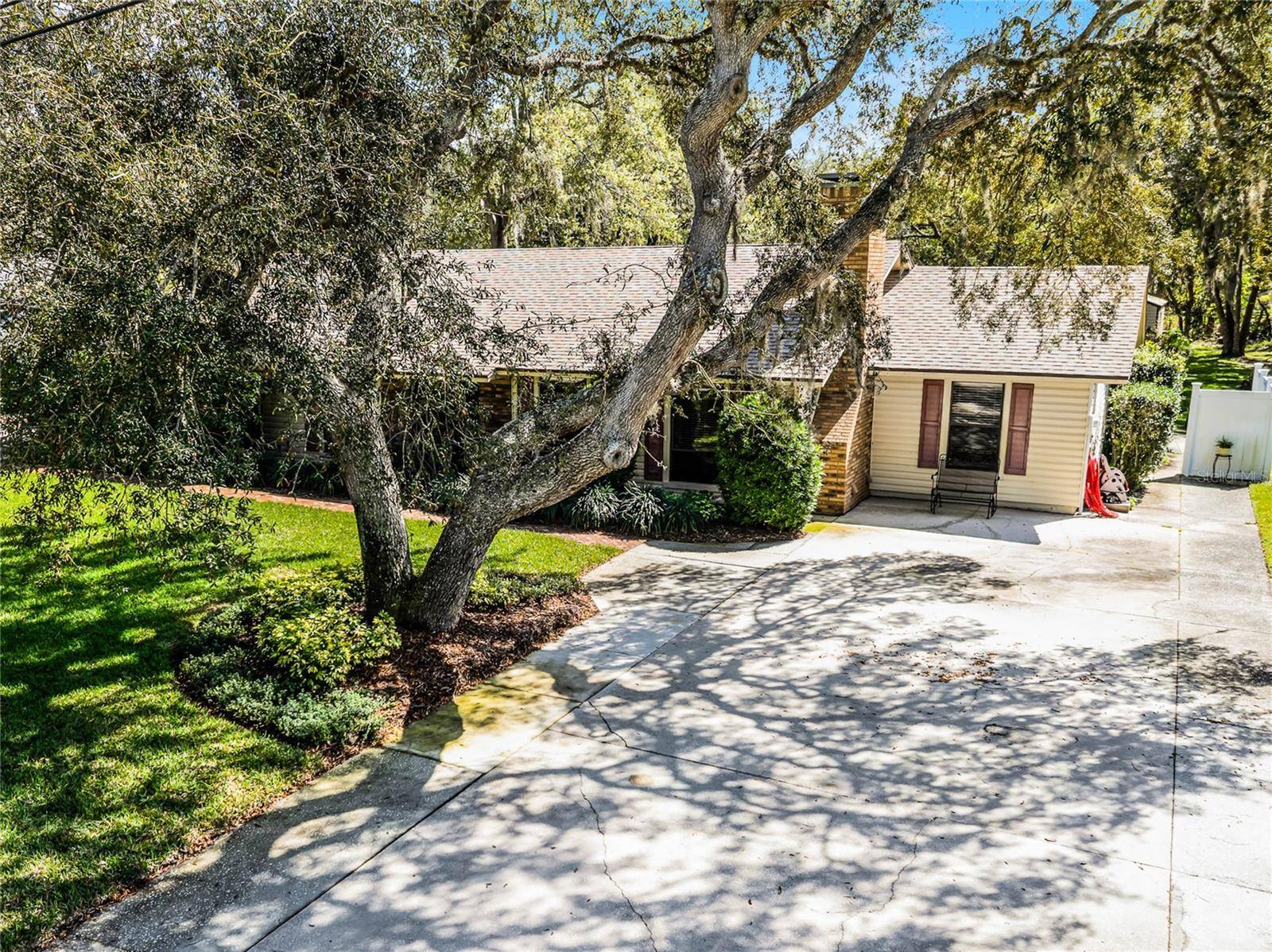 Lake Wales, FL 33898,3614 TWISTED OAK CT