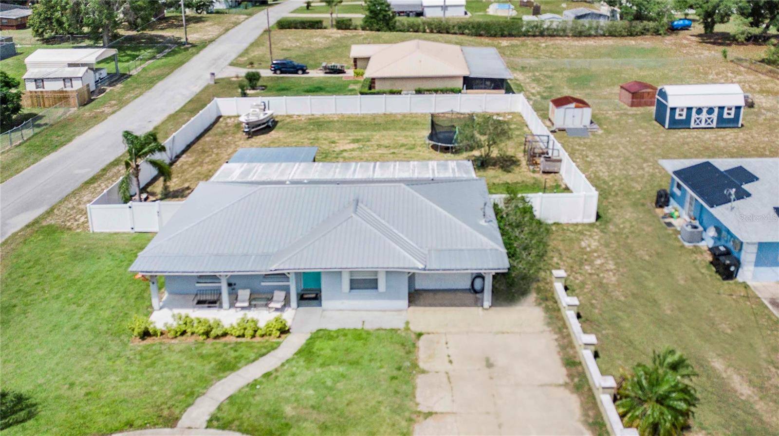Frostproof, FL 33843,498 W 7TH ST