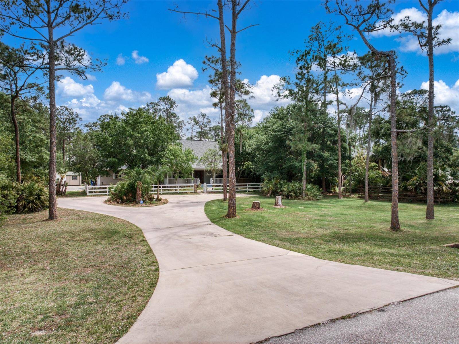 Sebring, FL 33875,5318 OAK RD