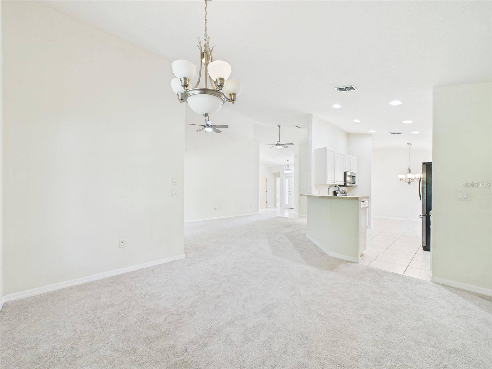 Weeki Wachee, FL 34613,10169 HOLLY BERRY DR