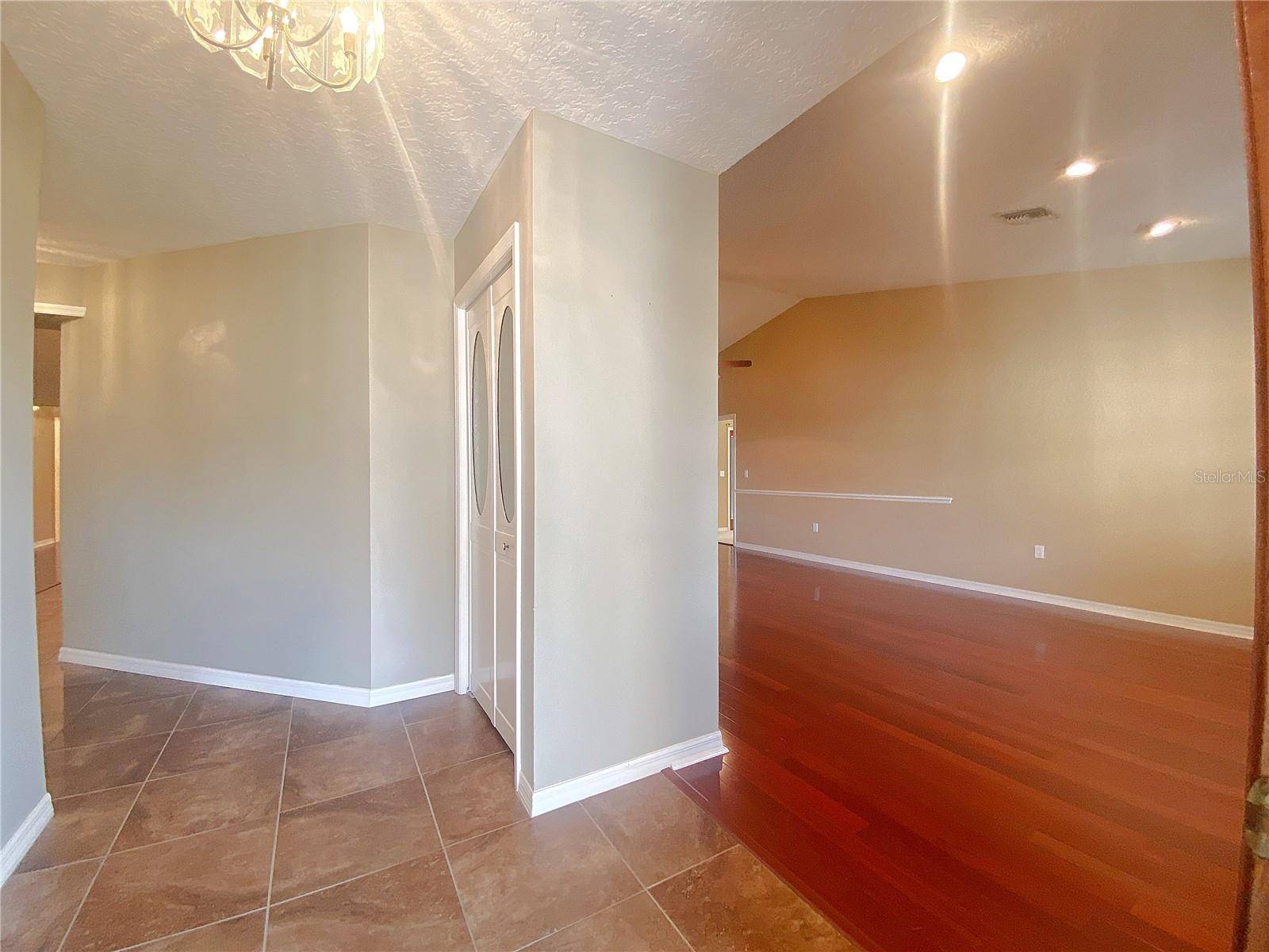 Lake Wales, FL 33898,994 COUNTRY LAKE CIR