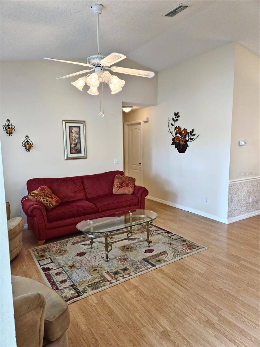 Edgewater, FL 32141,2909 PINE TREE DR