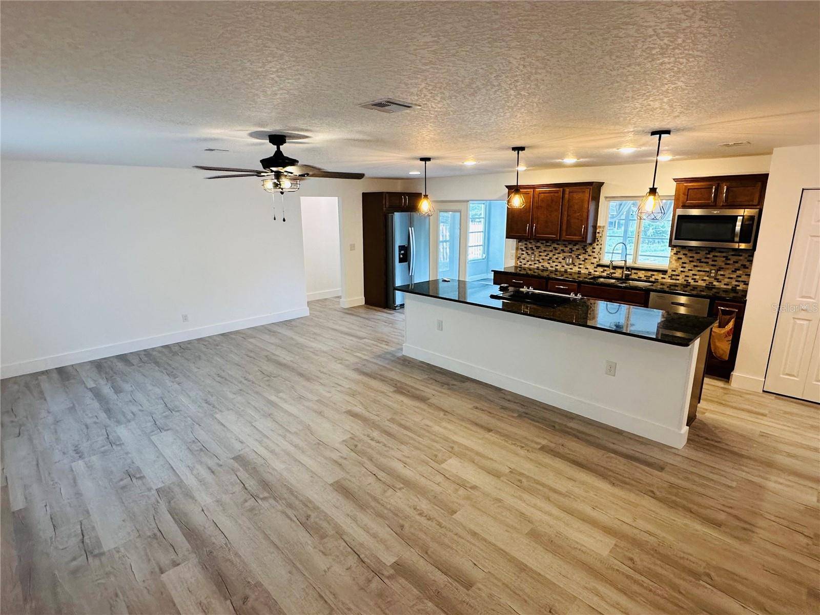 Lake Alfred, FL 33850,655 E SANFORD ST