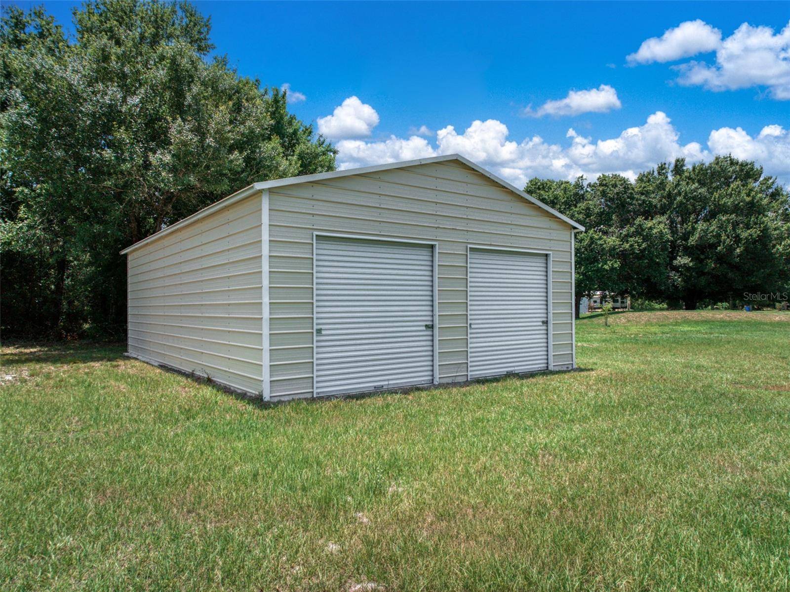 Lorida, FL 33857,1701 W LAKE DR