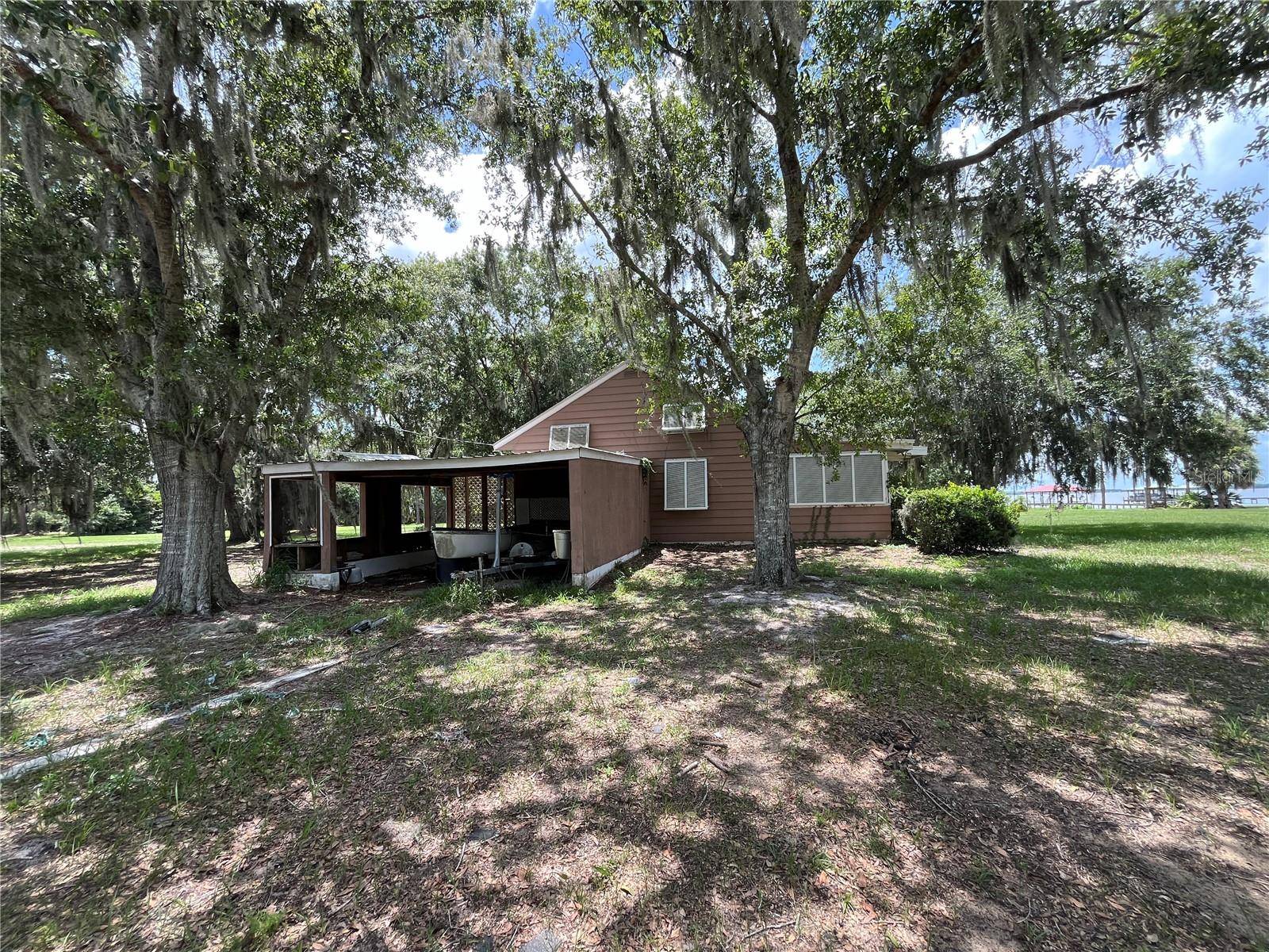Frostproof, FL 33843,1805 S LAKE REEDY BLVD