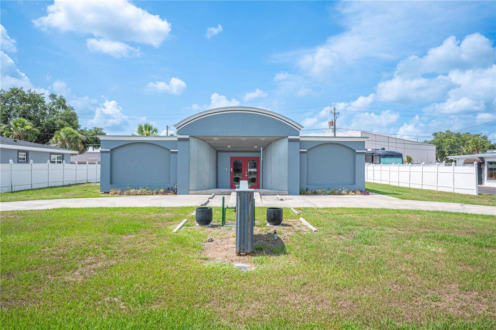 Lakeland, FL 33813,304 DORIS DR