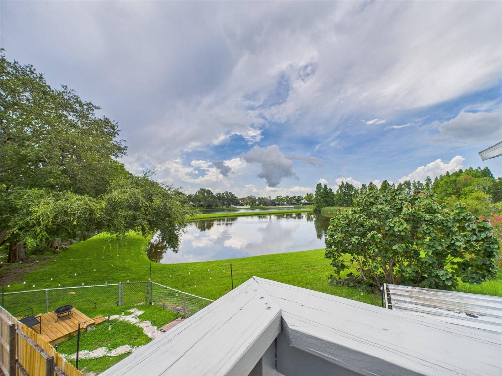 Oldsmar, FL 34677,1718 AZALEA CT #B