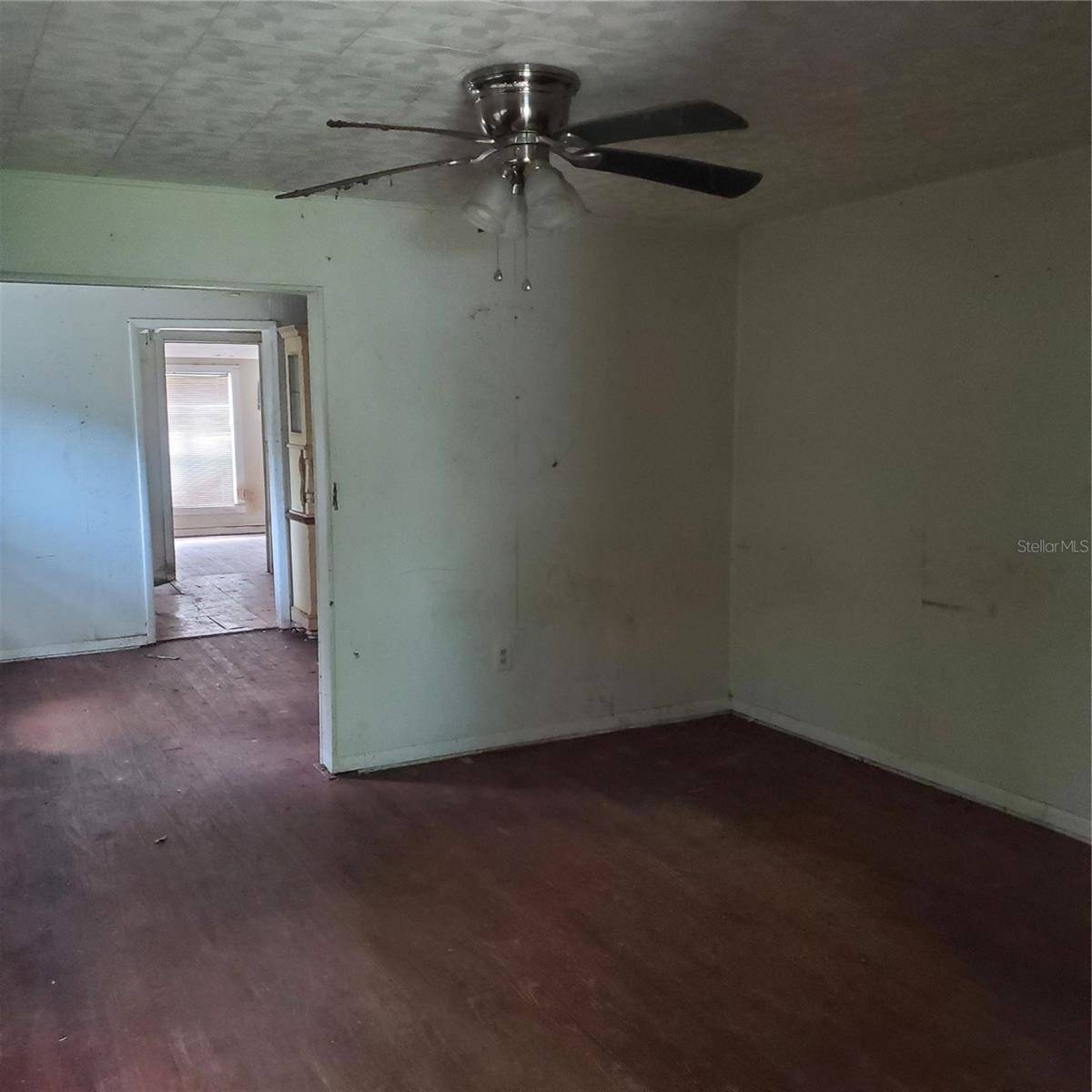 Lake Hamilton, FL 33851,949 LAKE ST