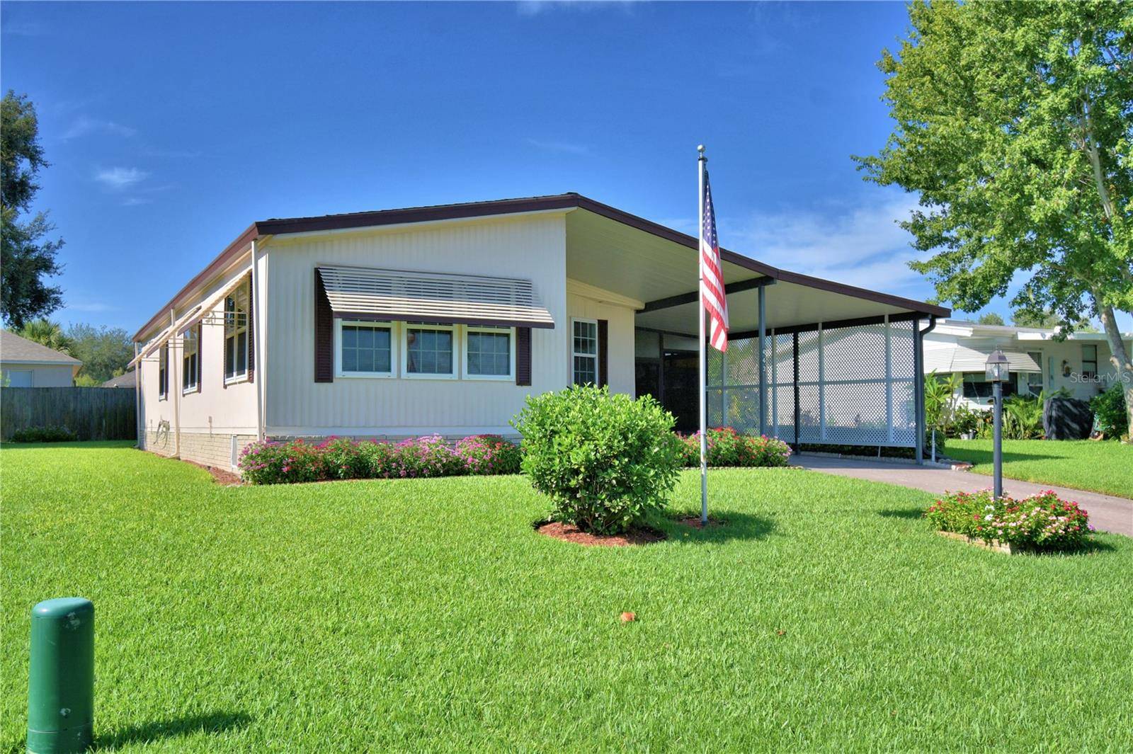 Winter Haven, FL 33880,443 VILLAGE CIR SW