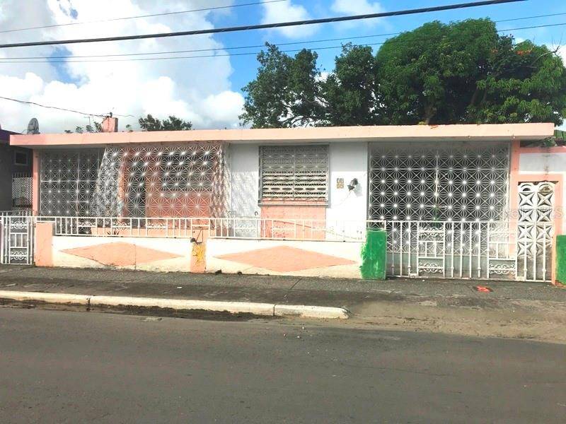 Naguabo, PR 00718,39 Ruiz Belvis St. DUQUE COMM.