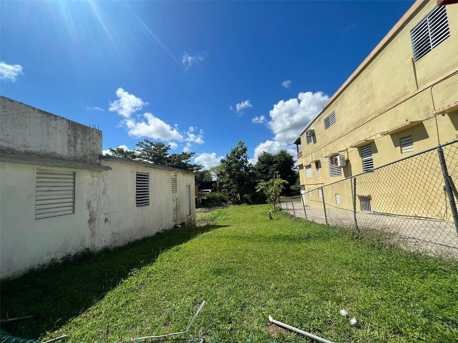 Yabucoa, PR 00767,CALLE MUNOZ RIVERA #109