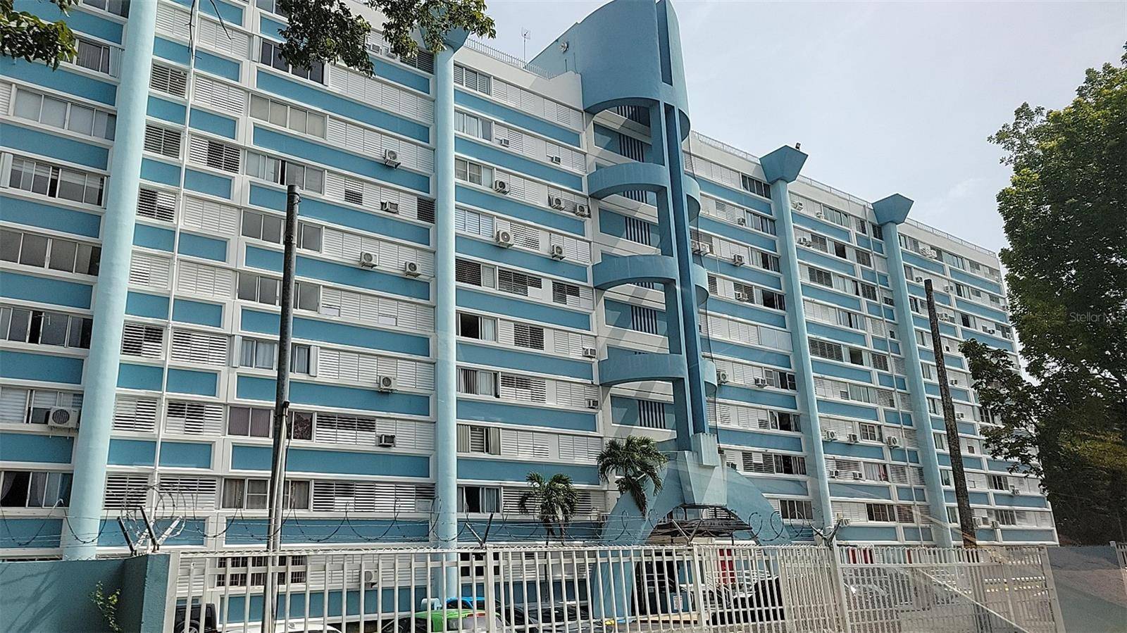 San Juan, PR 00924,Eider St. LOS ALMENDROS PLAZA II #101