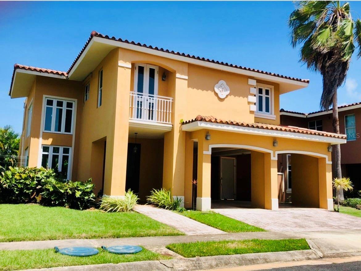 Vega Alta, PR 00692,A 11 PALMA REAL