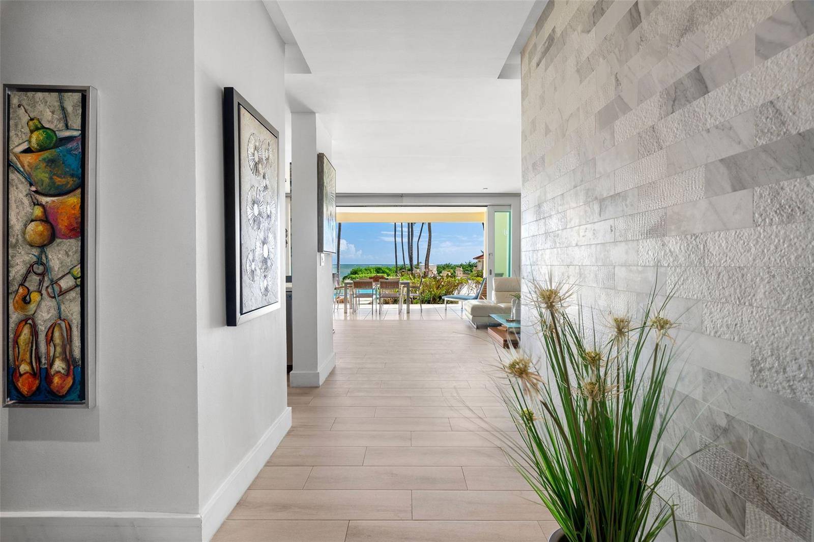 Humacao, PR 00791,300 OCEAN DRIVE #313