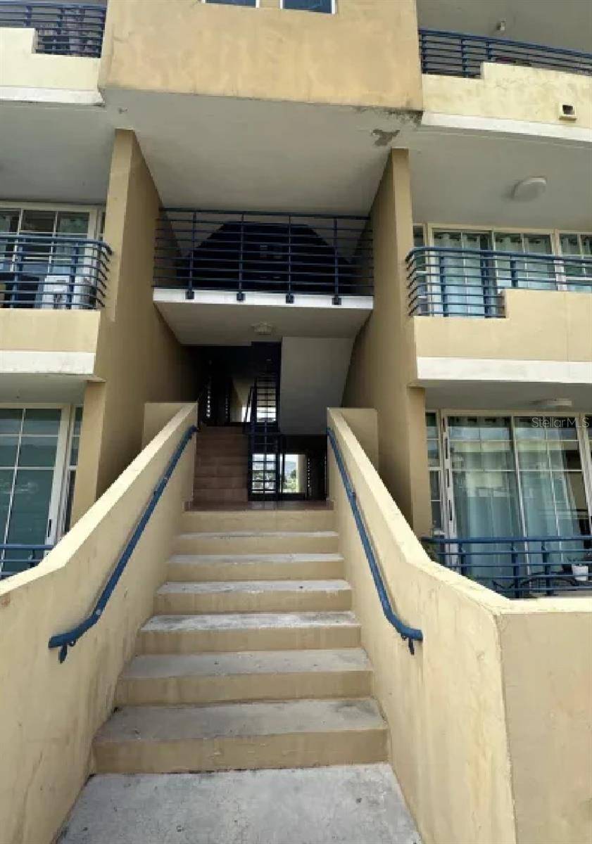 Caguas, PR 00725,Apt 8-402 CONDOMINIO VALLE SANTA CECILIA