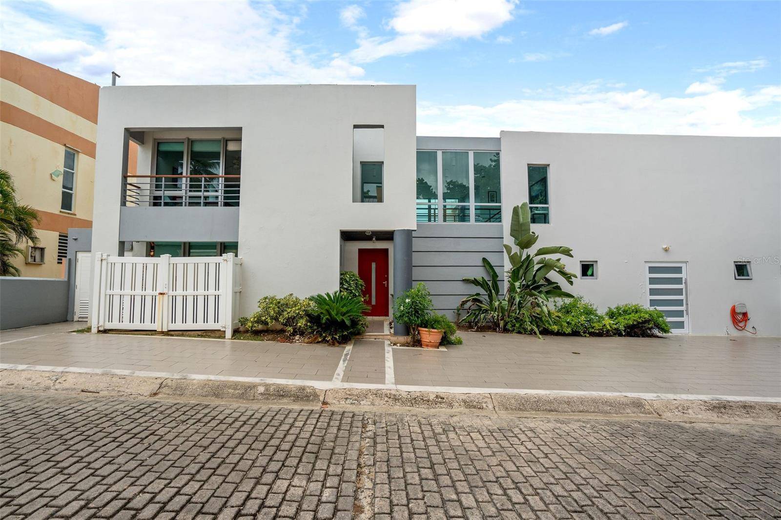 Vega Alta, PR 00692,58 BRENAS ESTATES
